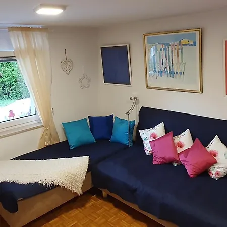 Apartma Jensen Countryside House Bled