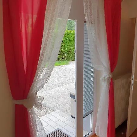 Jensen Countryside House Apartment Bled